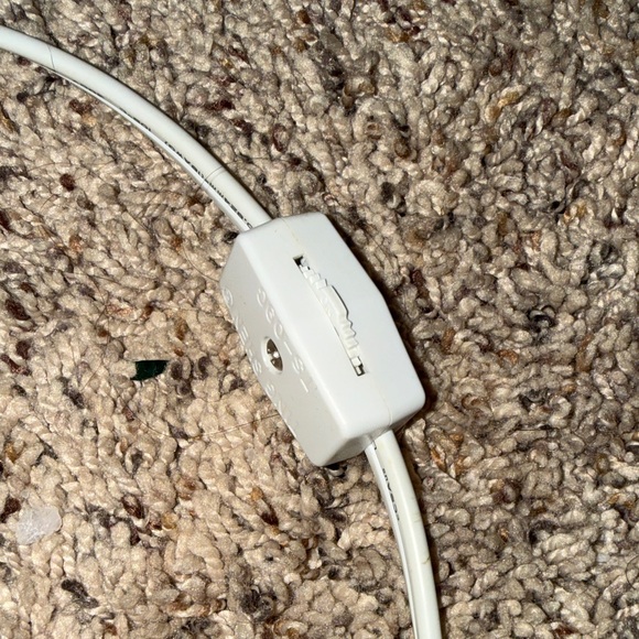 Scentsy *No box full size wax warmer w/ magnetic Butterfly Home Accent - Picture 3 of 5